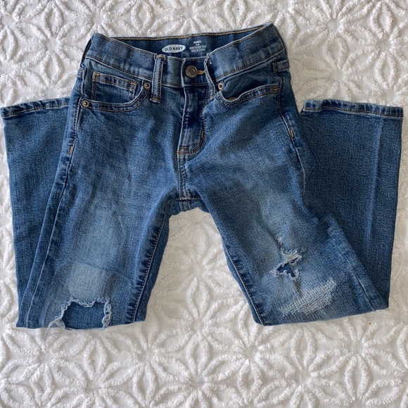 Old Navy boys karate slim distressed denim jeans - Picture 4 of 5